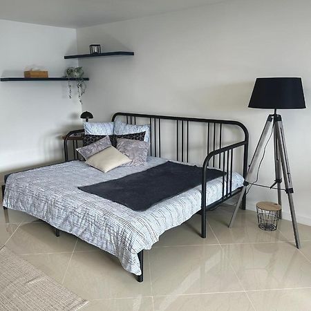 Petite Maison Studio Tout Confort Cosy Givors Autoroute Et Gare 아파트 외부 사진