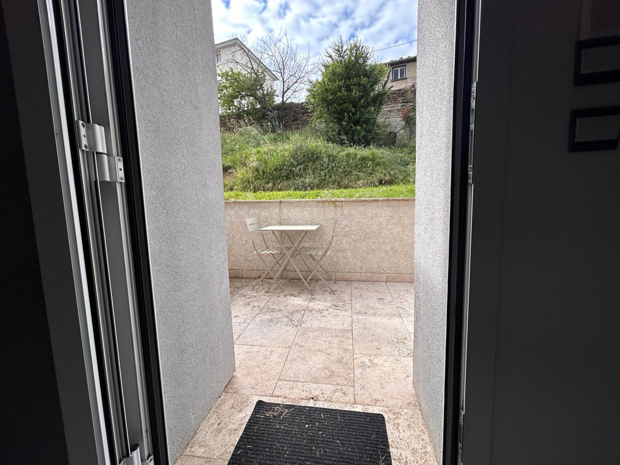 Petite Maison Studio Tout Confort Cosy Givors Autoroute Et Gare 아파트 외부 사진